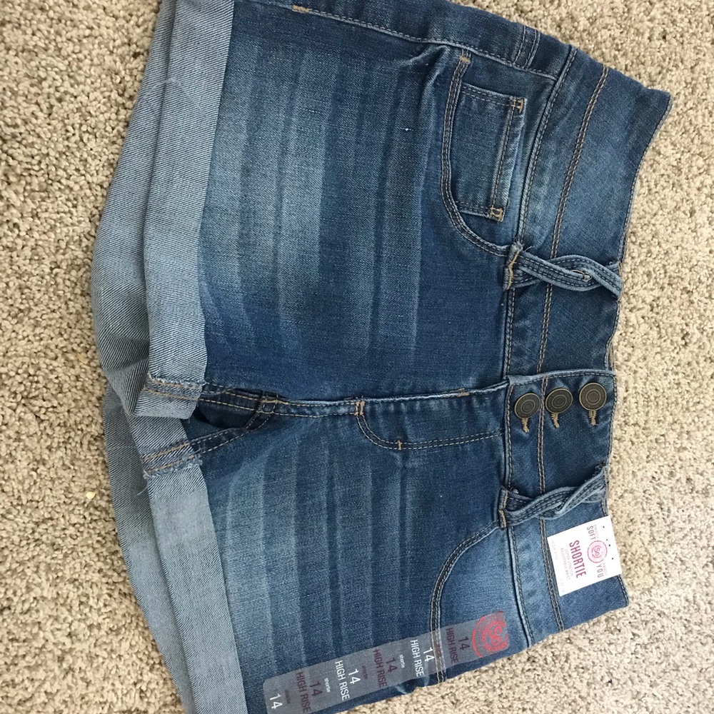 SO, high rise, shortie Jean shorts